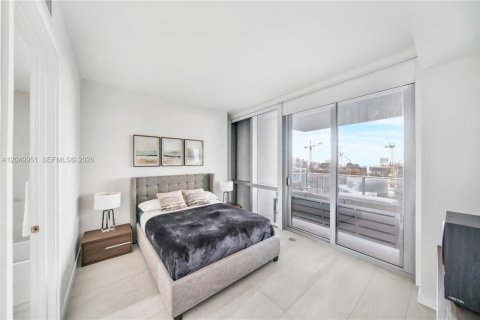 Condo in Miami, Florida, 4 bedrooms  № 2186380 - photo 26
