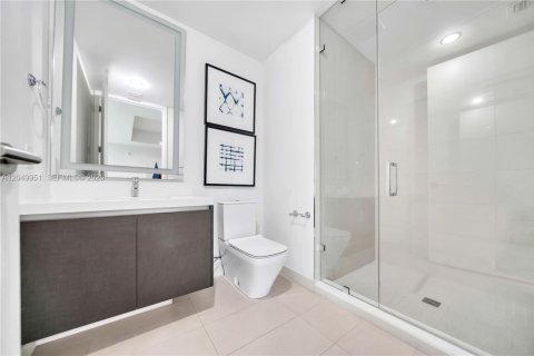 Condo in Miami, Florida, 4 bedrooms  № 2186380 - photo 23