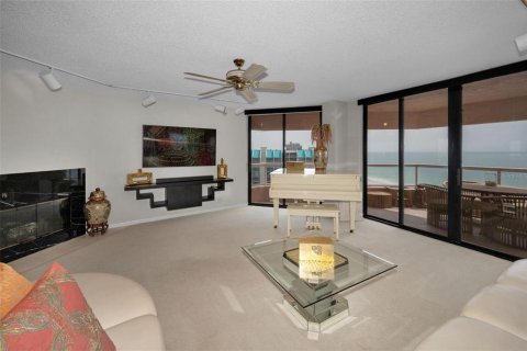 Condo in Clearwater, Florida, 3 bedrooms  № 1740193 - photo 18