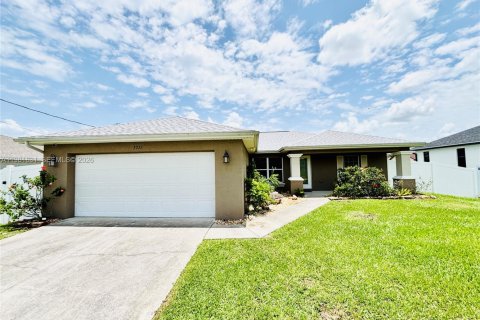 Villa ou maison à vendre à Lehigh Acres, Floride: 3 chambres, 131.74 m2 № 2043028 - photo 29