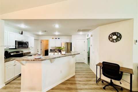 Villa ou maison à vendre à Lehigh Acres, Floride: 3 chambres, 131.74 m2 № 2043028 - photo 22