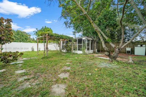 Villa ou maison à vendre à Palm Springs, Floride: 2 chambres, 116.5 m2 № 2027403 - photo 19