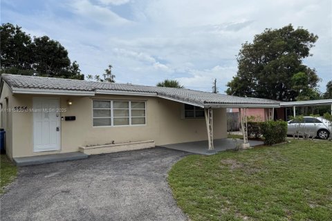 Casa en venta en Oakland Park, Florida, 2 dormitorios, 93.65 m2 № 1775785 - foto 3