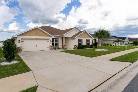 Casa en Ocala, Florida 4 dormitorios, 278.43 m2 № 2371320