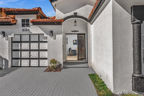 House in Miami, Florida 3 bedrooms, 159.61 sq.m. № 2030339 - photo 7