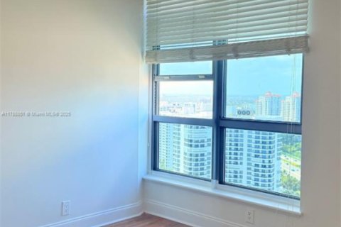 Снять в аренду кондоминиум в Авентура, Флорида 2 спальни, 128.21м2, № 1942954 - фото 6