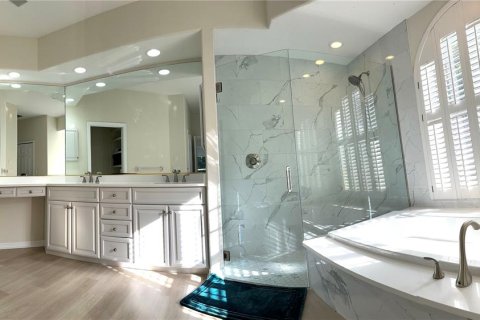 House in Sarasota, Florida 3 bedrooms, 219.16 sq.m. № 1778323 - photo 12