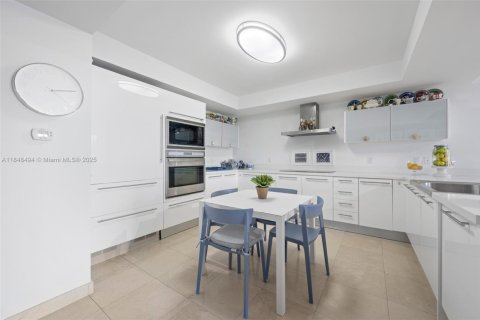 Condominio en alquiler en Sunny Isles Beach, Florida, 3 dormitorios, 171.78 m2 № 1849032 - foto 7