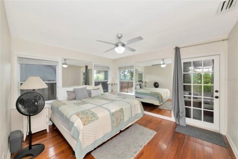 Villa ou maison à vendre à Sarasota, Floride: 2 chambres, 110.37 m2 № 2353512 - photo 9