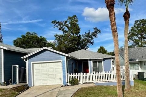 House in Apopka, Florida 2 bedrooms, 106.56 sq.m. № 1899657 - photo 2
