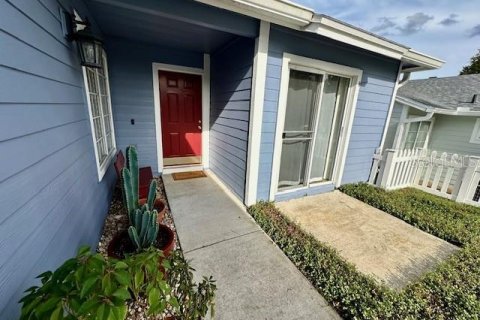 House in Apopka, Florida 2 bedrooms, 106.56 sq.m. № 1899657 - photo 4