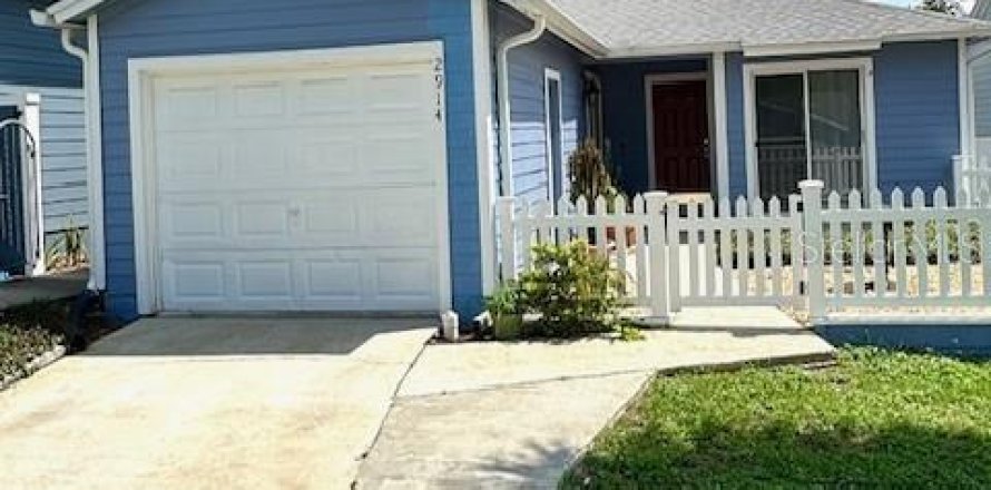 House in Apopka, Florida 2 bedrooms, 106.56 sq.m. № 1899657