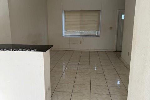 Touwnhouse à louer à Miami, Floride: 3 chambres, 106.84 m2 № 2039416 - photo 5