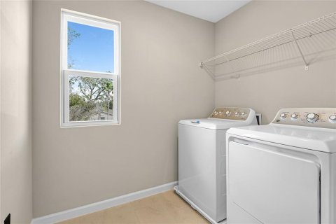 Casa en venta en Apopka, Florida, 4 dormitorios, 213.68 m2 № 1899075 - foto 15