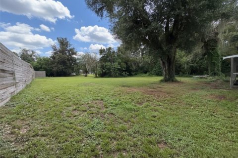 House in Dade City, Florida 2 bedrooms, 92.9 sq.m. № 2235443 - photo 2