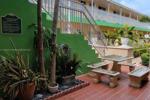 Купить кондоминиум в Майами-Бич, Флорида 1 спальня, 56.21м2, № 1950538 - фото 3