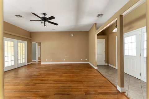 House in Clermont, Florida 3 bedrooms, 211.82 sq.m. № 1757080 - photo 12