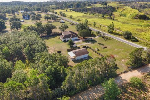 House in Clermont, Florida 3 bedrooms, 211.82 sq.m. № 1757080 - photo 3