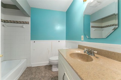 House in Clermont, Florida 3 bedrooms, 211.82 sq.m. № 1757080 - photo 26