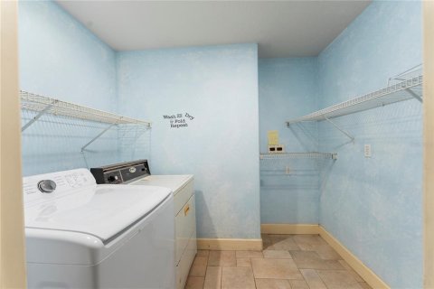 House in Clermont, Florida 3 bedrooms, 211.82 sq.m. № 1757080 - photo 28