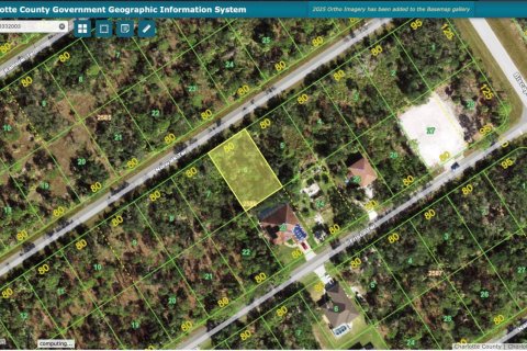 Commercial property in Port Charlotte, Florida № 2173016