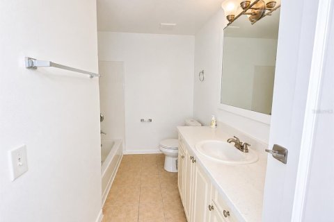 Apartment in Kissimmee, Florida 2 bedrooms, 102.47 sq.m. № 2095383 - photo 18