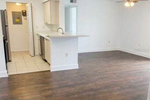 Apartment in Kissimmee, Florida 2 bedrooms, 102.47 sq.m. № 2095383 - photo 5