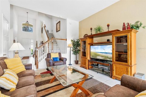 Villa ou maison à vendre à Kissimmee, Floride: 5 chambres, 231.7 m2 № 2309004 - photo 2