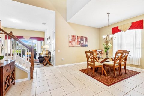 Villa ou maison à vendre à Kissimmee, Floride: 5 chambres, 231.7 m2 № 2309004 - photo 8