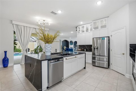 House in Lutz, Florida 4 bedrooms, 292.46 sq.m. № 2095462 - photo 20