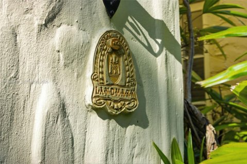 Купить виллу или дом в Корал-Гейблс, Флорида 4 спальни, 248.42м2, № 2049089 - фото 9