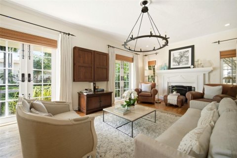 Купить виллу или дом в Корал-Гейблс, Флорида 4 спальни, 248.42м2, № 2049089 - фото 24