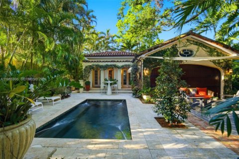 Купить виллу или дом в Корал-Гейблс, Флорида 4 спальни, 248.42м2, № 2049089 - фото 19