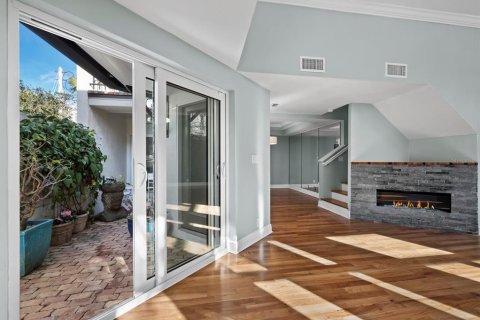 Touwnhouse à vendre à Sarasota, Floride: 2 chambres, 159.88 m2 № 2233296 - photo 16