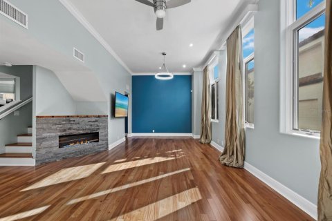 Touwnhouse à vendre à Sarasota, Floride: 2 chambres, 159.88 m2 № 2233296 - photo 13