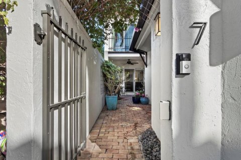 Touwnhouse à vendre à Sarasota, Floride: 2 chambres, 159.88 m2 № 2233296 - photo 7