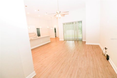 Villa ou maison à louer à Wesley Chapel, Floride: 5 chambres, 315.59 m2 № 1905308 - photo 4