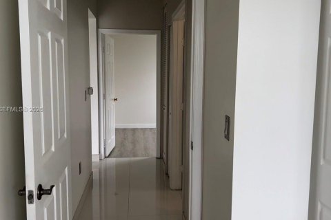 Copropriété à louer à Miramar, Floride: 3 chambres, 109.9 m2 № 2023585 - photo 14