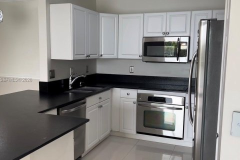 Copropriété à louer à Miramar, Floride: 3 chambres, 109.9 m2 № 2023585 - photo 8