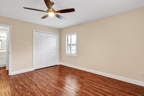 Condo in Vero Beach, Florida, 3 bedrooms  № 2173677 - photo 22