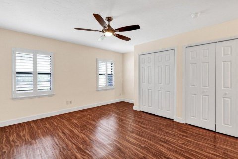 Condo in Vero Beach, Florida, 3 bedrooms  № 2173677 - photo 17