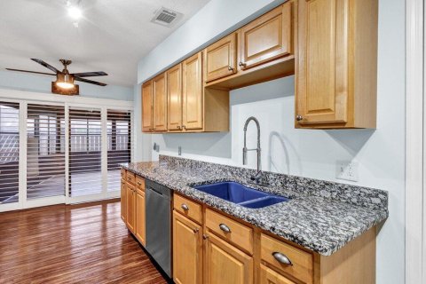 Condo in Vero Beach, Florida, 3 bedrooms  № 2173677 - photo 15