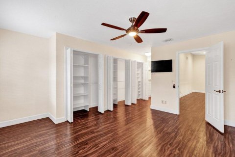 Condo in Vero Beach, Florida, 3 bedrooms  № 2173677 - photo 18