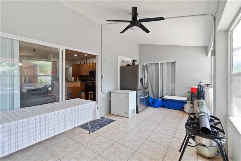 House in Winter Garden, Florida 4 bedrooms, 197.7 sq.m. № 1640461 - photo 30