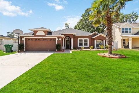 House in Winter Garden, Florida 4 bedrooms, 197.7 sq.m. № 1640461 - photo 1