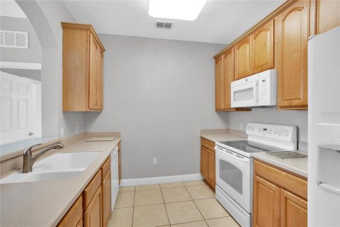 Condominio en alquiler en Orlando, Florida, 3 dormitorios, 115.85 m2 № 1808425 - foto 2