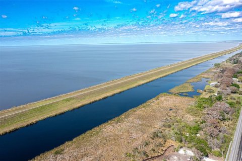 Купить земельный участок в Окичоби, Флорида № 2103412 - фото 2