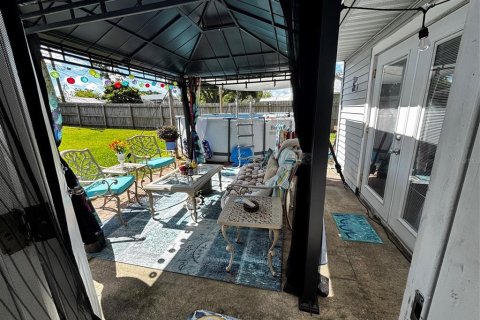 House in Edgewater, Florida 4 bedrooms, 156.08 sq.m. № 2239772 - photo 2