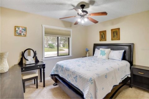 House in Edgewater, Florida 4 bedrooms, 156.08 sq.m. № 2239772 - photo 20