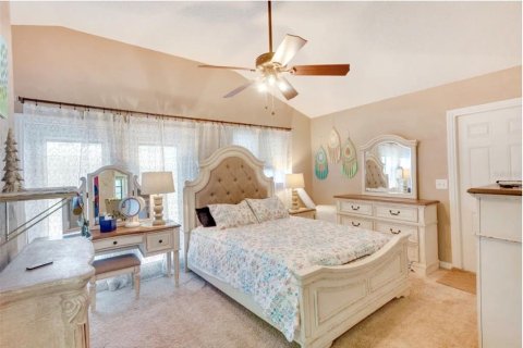House in Edgewater, Florida 4 bedrooms, 156.08 sq.m. № 2239772 - photo 16